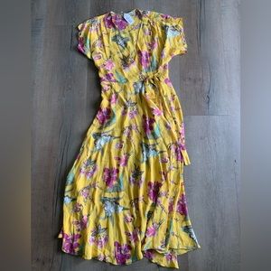 Yellow Daffodils and Iris. Loco Linda size Medium, wrap dress.